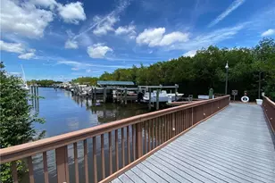 594 SW Thornhill Ln, Palm City, FL 34990 - Photo 37