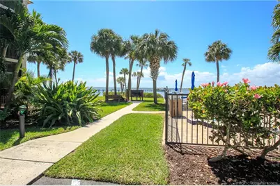 4720 NE Sandpebble Trace #203, Stuart, FL 34996 - Photo 25