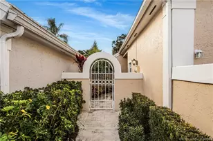 58 Windsor Ln, Palm Beach Gardens, FL 33418 - Photo 5