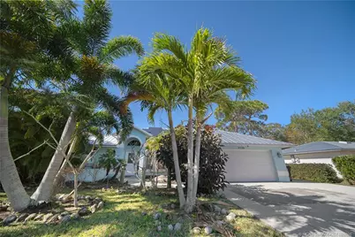 2526 SE Lily Street, Port Saint Lucie, FL 34952 - Photo 7