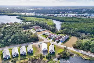 435 SE Via Sangro, Port Saint Lucie, FL 34952 - Photo 7