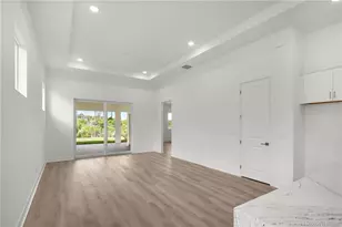 435 SE Via Sangro, Port Saint Lucie, FL 34952 - Photo 9