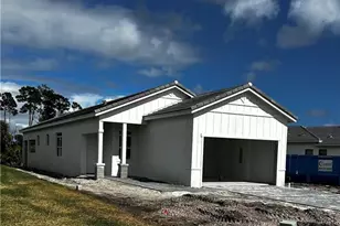 435 SE Via Sangro, Port Saint Lucie, FL 34952 - Photo 1