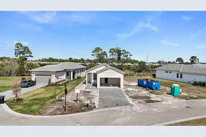435 SE Via Sangro, Port Saint Lucie, FL 34952 - Photo 7