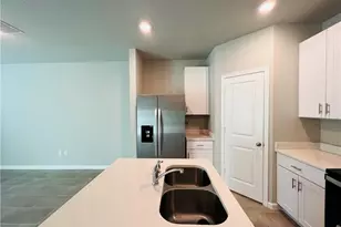 3913 Mentmore Ln, Stuart, FL 34997 - Photo 13