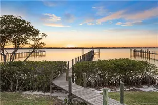 1912 NW Cove Cir, Stuart, FL 34994 - Photo 17