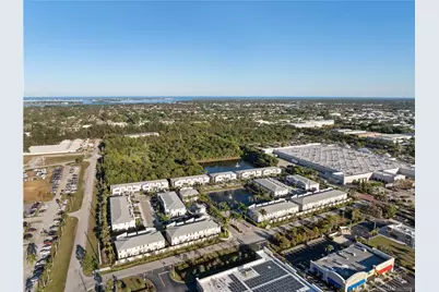 3931 SE Mentmore Lane, Stuart, FL 34997 - Photo 13