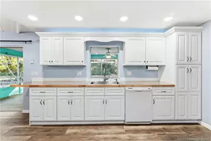 1201 Oak Ave, Fort Pierce, FL 34982 - Photo 9