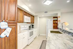 5557 NE Gulfstream Way, Stuart, FL 34996 - Photo 9