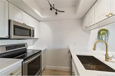 40 NE Plantation Road #207, Stuart, FL 34996 - Photo 13