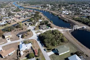 400 SW Aster Rd, Port Saint Lucie, FL 34953 - Photo 7