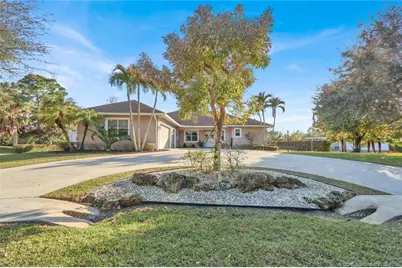 757 SE Ashley Oaks Way SE, Stuart, FL 34997 - Photo 1