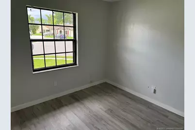 2398 SE Brekenridge Circle, Port Saint Lucie, FL 34952 - Photo 13