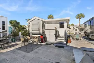 10725 S Ocean Dr, Jensen Beach, FL 34957 - Photo 3