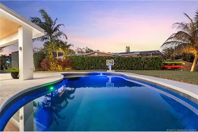 247 SW Riverway Boulevard, Palm City, FL 34990 - Photo 9