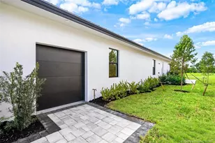 5101 SE Burning Tree Cir, Stuart, FL 34997 - Photo 7