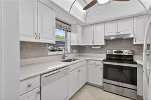 2950 SE Ocean Blvd, Stuart, FL 34996 - Photo 7