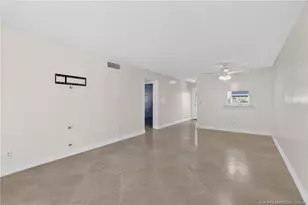 2950 SE Ocean Blvd, Stuart, FL 34996 - Photo 15