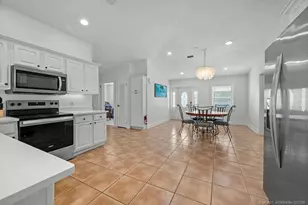 632 NW Sunset Dr, Stuart, FL 34994 - Photo 19