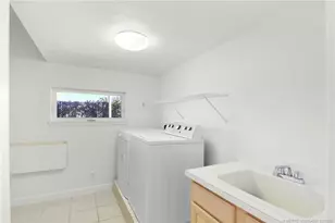 2228 NE Center Cir, Jensen Beach, FL 34957 - Photo 25