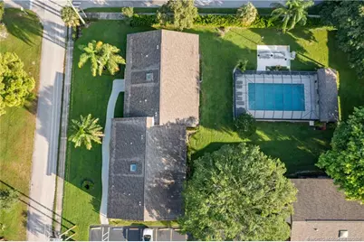 4885 SE Capstan Avenue #27, Stuart, FL 34997 - Photo 5