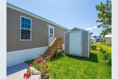 315 NE Cardinal Lane, Jensen Beach, FL 34957 - Photo 5