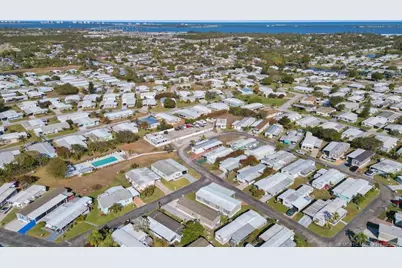 315 NE Cardinal Lane, Jensen Beach, FL 34957 - Photo 33