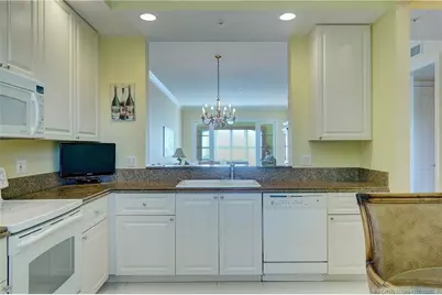 28 Harbour Isle Drive W #306, Fort Pierce, FL 34949 - Photo 17