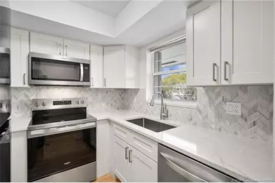 2929 SE Ocean Boulevard #7, Stuart, FL 34996 - Photo 1