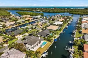 9058 SE Star Island Way, Hobe Sound, FL 33455 - Photo 95