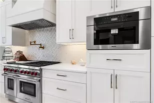 9058 SE Star Island Way, Hobe Sound, FL 33455 - Photo 21