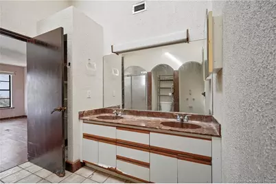 981 SE Lansdowne Avenue, Port Saint Lucie, FL 34983 - Photo 19