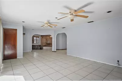 981 SE Lansdowne Avenue, Port Saint Lucie, FL 34983 - Photo 9