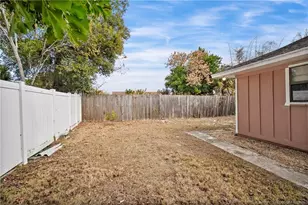 981 SE Lansdowne Ave, Port Saint Lucie, FL 34983 - Photo 31