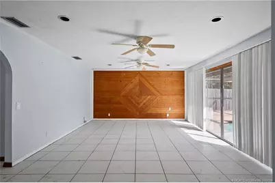 981 SE Lansdowne Avenue, Port Saint Lucie, FL 34983 - Photo 7