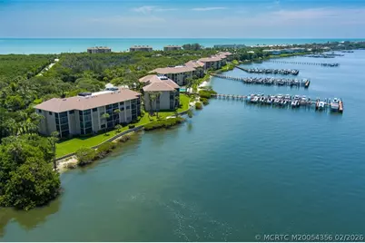 4680 NE Sandpebble Trace #305, Stuart, FL 34996 - Photo 11