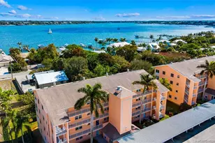 2950 SE Ocean Blvd, Stuart, FL 34996 - Photo 39