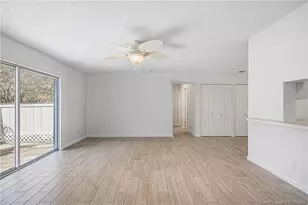 3907 NW Cinnamon Tree Cir, Jensen Beach, FL 34957 - Photo 9