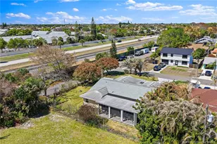7954 SE Carlton St, Hobe Sound, FL 33455 - Photo 7