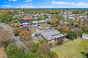 7954 SE Carlton St, Hobe Sound, FL 33455 - Photo 5