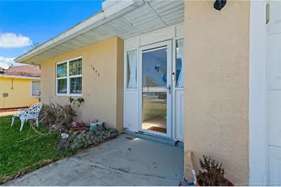 7954 SE Carlton Street, Hobe Sound, FL 33455 - Photo 5