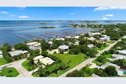 18 Cranes Nest, Sewalls Point, FL 34996 - Photo 3