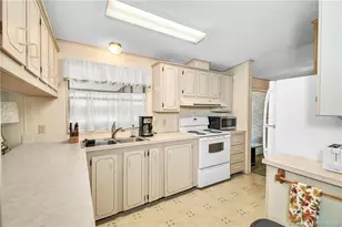 8605 Florence Dr, Port Saint Lucie, FL 34952 - Photo 13