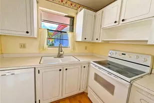 2600 SE Ocean Blvd, Stuart, FL 34996 - Photo 7