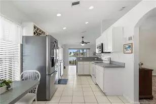 861 NW Waterlily Pl, Jensen Beach, FL 34957 - Photo 9