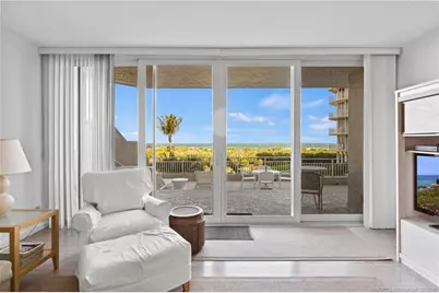 579 NE Plantation Road #S-103, Stuart, FL 34996 - Photo 3