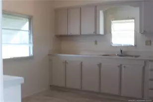 605 NE South Seas Way, Jensen Beach, FL 34957 - Photo 3