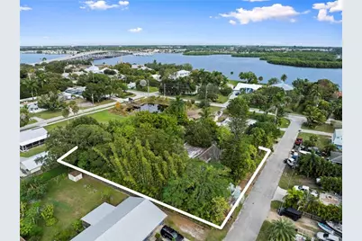 895 SW 29th Terrace, Palm City, FL 34990 - Photo 5