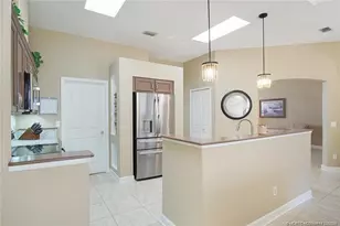 2097 SE Dranson Cir, Port Saint Lucie, FL 34952 - Photo 13