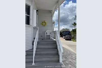 677 Nettles Boulevard, Jensen Beach, FL 34957 - Photo 3